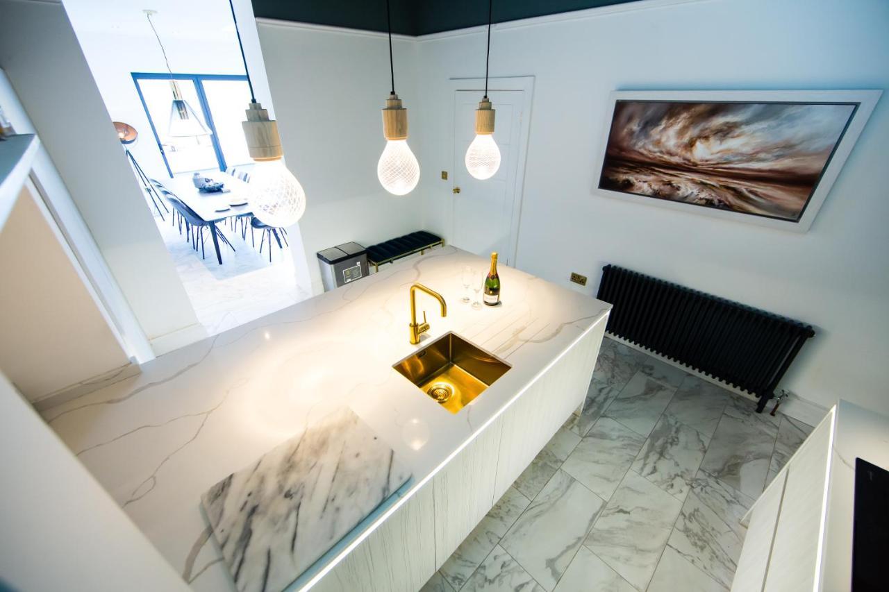 Rounton Villa By Maison Parfaite - Hot Tub - Sea Views - Parking Robin Hood's Bay Zewnętrze zdjęcie