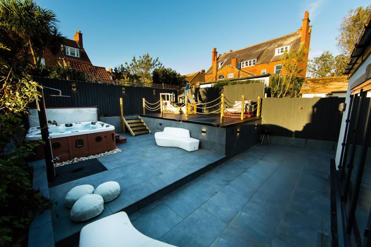 Rounton Villa By Maison Parfaite - Hot Tub - Sea Views - Parking Robin Hood's Bay Zewnętrze zdjęcie